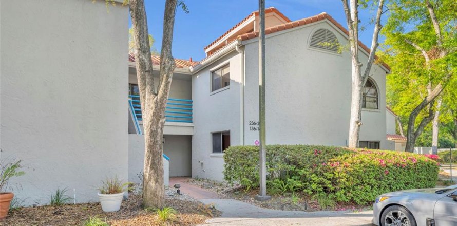 Condo in Maitland, Florida, 2 bedrooms  № 2155708