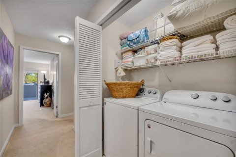 Condo in Maitland, Florida, 2 bedrooms  № 2155708 - photo 28