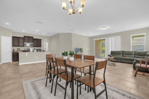 Casa en venta en Orlando, Florida, 3 dormitorios, 178.65 m2 № 1916156 - foto 3
