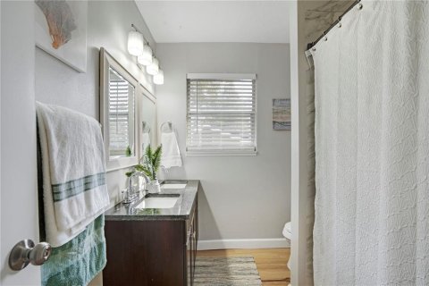 Apartment in Sarasota, Florida 3 bedrooms, 125.42 sq.m. № 1349958 - photo 30