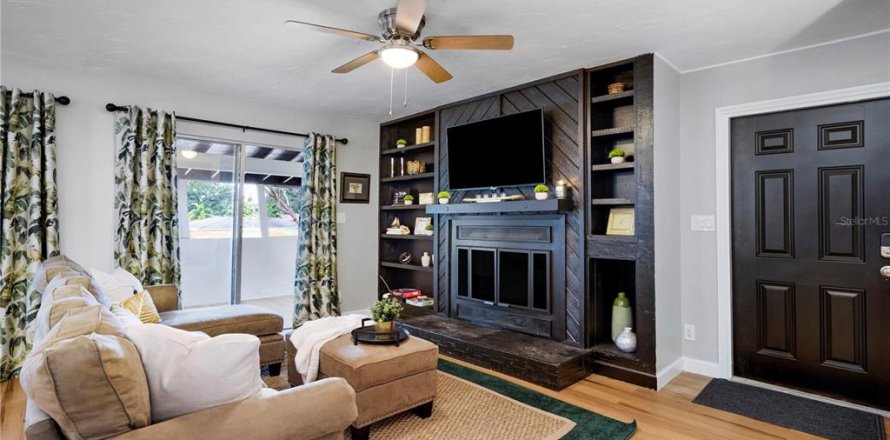 Apartment in Sarasota, Florida 3 bedrooms, 125.42 sq.m. № 1349958