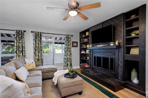 Apartment in Sarasota, Florida 3 bedrooms, 125.42 sq.m. № 1349958 - photo 11