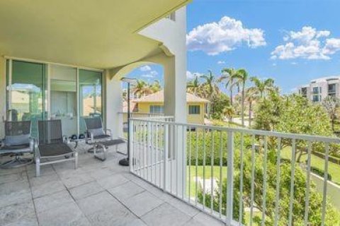 Condo in Highland Beach, Florida, 3 bedrooms  № 2188664 - photo 17