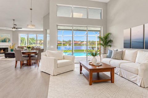Villa ou maison à louer à Palm Beach Gardens, Floride: 4 chambres, 291.34 m2 № 2387022 - photo 2