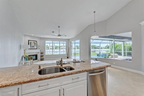 Villa ou maison à louer à Palm Beach Gardens, Floride: 4 chambres, 291.34 m2 № 2387022 - photo 13