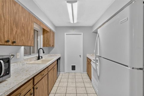 Villa ou maison à vendre à Tavares, Floride: 2 chambres, 124.12 m2 № 2312994 - photo 15