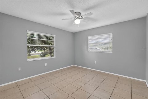 Villa ou maison à vendre à Tavares, Floride: 2 chambres, 124.12 m2 № 2312994 - photo 8