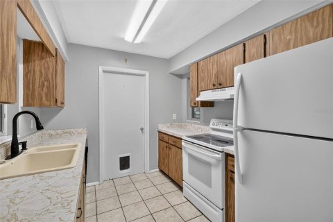 Villa ou maison à vendre à Tavares, Floride: 2 chambres, 124.12 m2 № 2312994 - photo 16