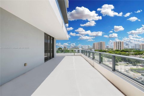 Condo in Aventura, Florida, 1 bedroom  № 1880095 - photo 23
