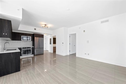 Condo in Aventura, Florida, 1 bedroom  № 1880095 - photo 7