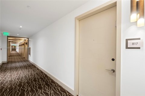 Condo in Aventura, Florida, 1 bedroom  № 1880095 - photo 29