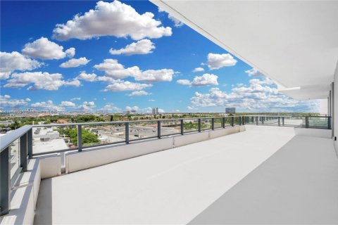 Condo in Aventura, Florida, 1 bedroom  № 1880095 - photo 8