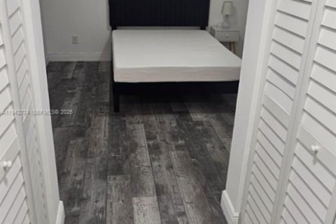 Copropriété à louer à Hollywood, Floride: 2 chambres, 98.48 m2 № 1999216 - photo 7