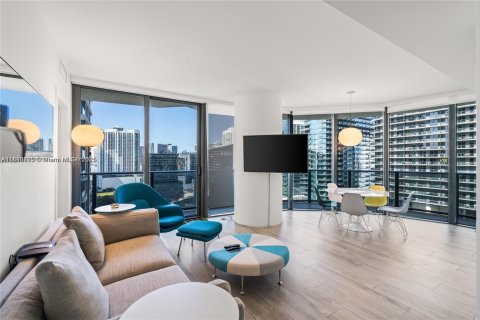 Condominio en Miami, Florida, 2 dormitorios  № 2012561