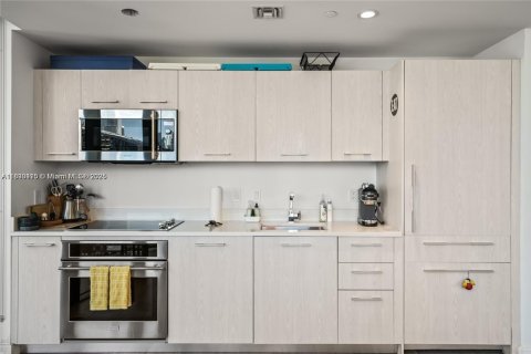 Купить кондоминиум в Майами, Флорида 2 спальни, 86.03м2, № 2012561 - фото 13