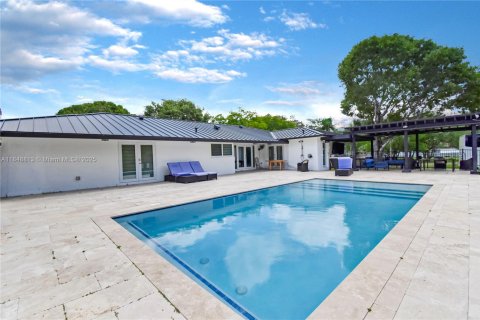 House in Southwest Ranches, Florida 4 bedrooms, 190.08 sq.m. № 1852243 - photo 6