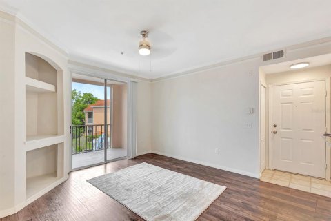 Condo in Sarasota, Florida, 1 bedroom  № 1835290 - photo 10