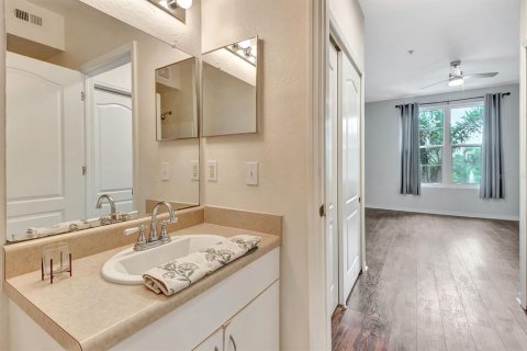 Condo in Sarasota, Florida, 1 bedroom  № 1835290 - photo 26