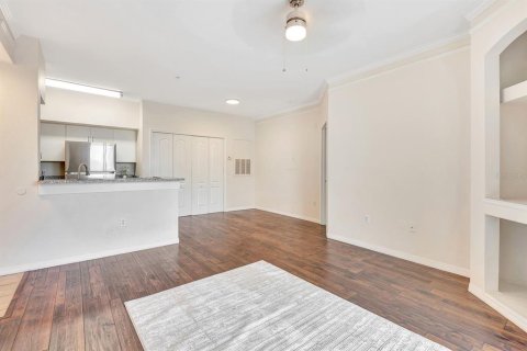 Condo in Sarasota, Florida, 1 bedroom  № 1835290 - photo 7