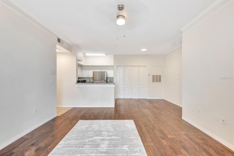 Condo in Sarasota, Florida, 1 bedroom  № 1835290 - photo 12