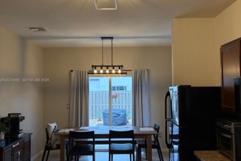 Casa en alquiler en Homestead, Florida, 4 dormitorios, 192.12 m2 № 2085017 - foto 16