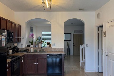 Casa en alquiler en Homestead, Florida, 4 dormitorios, 192.12 m2 № 2085017 - foto 17