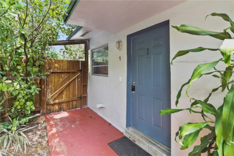 Appartement à louer à Fort Lauderdale, Floride: 1 chambre, 188.13 m2 № 2022508 - photo 8