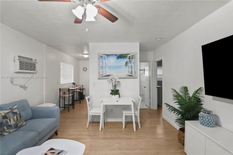 Appartement à Fort Lauderdale, Floride 1 chambre, 188.13 m2 № 2022508