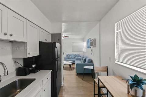 Appartement à louer à Fort Lauderdale, Floride: 1 chambre, 188.13 m2 № 2022508 - photo 7