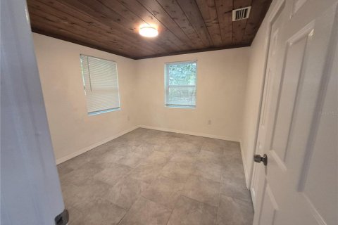 Villa ou maison à louer à Ocala, Floride: 2 chambres, 66.89 m2 № 2386409 - photo 5