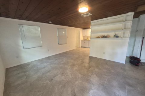 Villa ou maison à louer à Ocala, Floride: 2 chambres, 66.89 m2 № 2386409 - photo 4