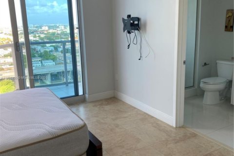 Condo in Miami, Florida, 2 bedrooms  № 1878709 - photo 18