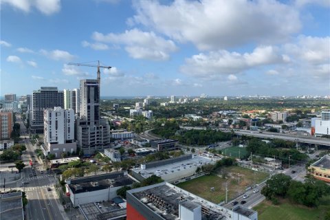 Condo in Miami, Florida, 2 bedrooms  № 1878709 - photo 21