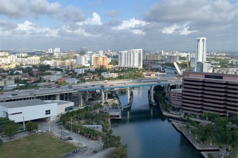 Condo in Miami, Florida, 2 bedrooms  № 1878709 - photo 22