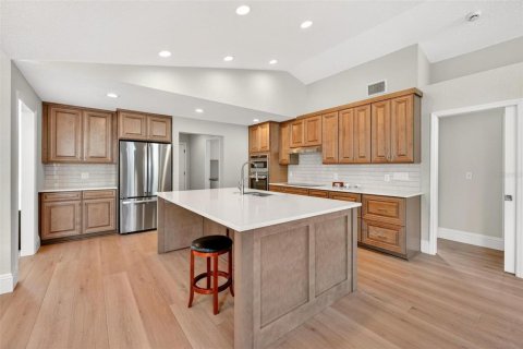 Villa ou maison à vendre à Orlando, Floride: 4 chambres, 242.2 m2 № 2155689 - photo 13