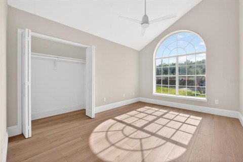 Villa ou maison à vendre à Orlando, Floride: 4 chambres, 242.2 m2 № 2155689 - photo 5