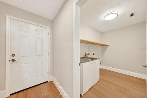 Villa ou maison à vendre à Orlando, Floride: 4 chambres, 242.2 m2 № 2155689 - photo 23