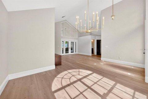 Villa ou maison à vendre à Orlando, Floride: 4 chambres, 242.2 m2 № 2155689 - photo 4