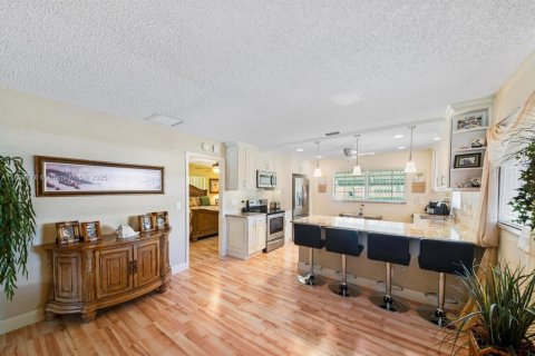 House in Delray Beach, Florida 2 bedrooms, 88.26 sq.m. № 1814804 - photo 1