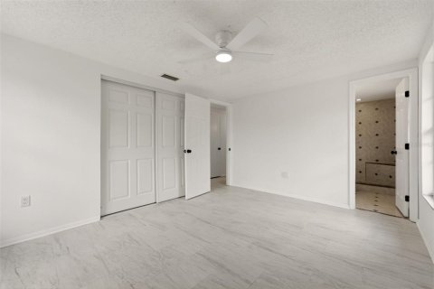 House in Sarasota, Florida 3 bedrooms, 123.1 sq.m. № 2196420 - photo 17