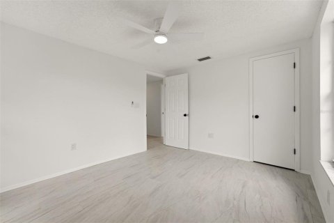 House in Sarasota, Florida 3 bedrooms, 123.1 sq.m. № 2196420 - photo 20