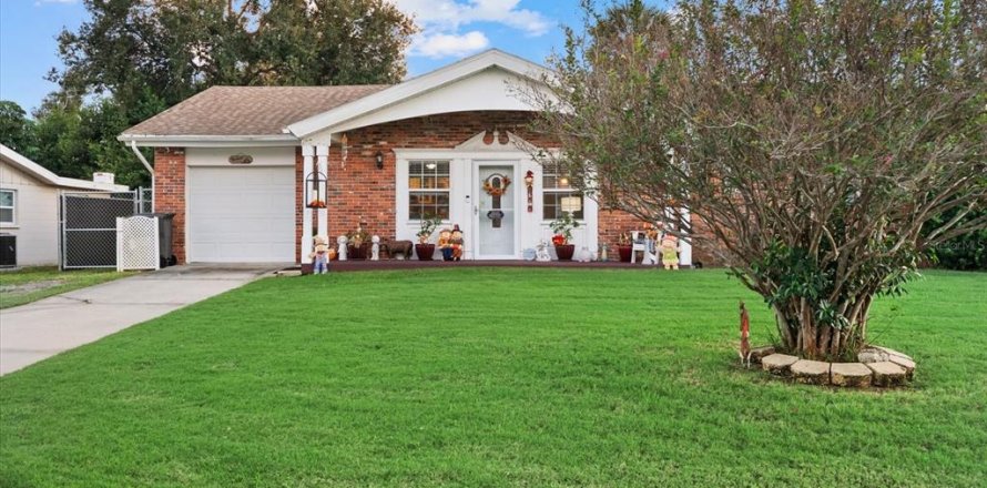 House in Bradenton, Florida 2 bedrooms, 118.73 sq.m. № 2419594