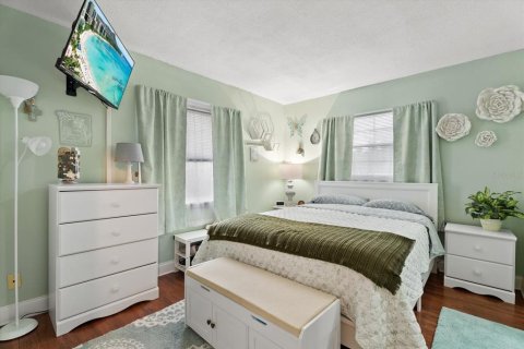 House in Bradenton, Florida 2 bedrooms, 118.73 sq.m. № 2419594 - photo 13