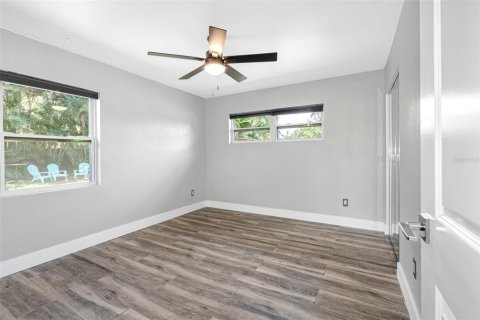 Casa en venta en Saint Petersburg, Florida, 3 dormitorios, 174.19 m2 № 1903528 - foto 19