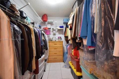 Купить кондоминиум в Майами, Флорида 2 спальни, 77.85м2, № 1926082 - фото 15