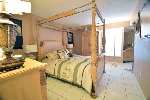 Купить кондоминиум в Майами, Флорида 2 спальни, 77.85м2, № 1926082 - фото 11