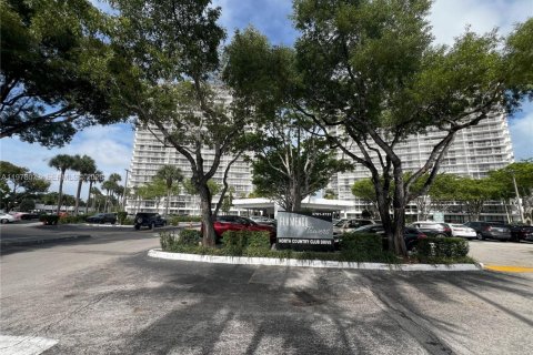 Condo in Aventura, Florida, 2 bedrooms  № 2175096