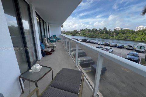 Condo in Aventura, Florida, 2 bedrooms № 2175096 - photo 7