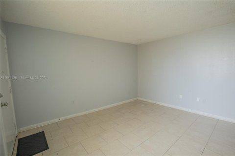 Copropriété à vendre à North Miami, Floride: 1 chambre, 52.4 m2 № 1838610 - photo 6