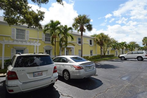 Copropriété à louer à Saint Petersburg, Floride: 2 chambres, 76.64 m2 № 1529507 - photo 2